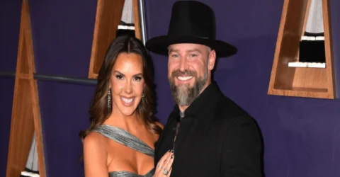 Antreprenoarea Kendra Scott s-a căsătorit pentru a patra oară cu Zac Brown. Ceremonie intimă în Santorini.