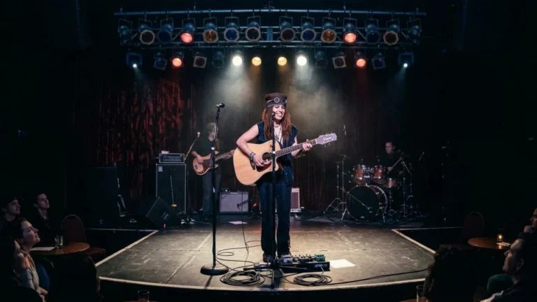 Linda Perry uimește la 61 de ani. Artista revine după 25 de ani și va fi premiată.