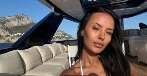 Maya Jama, apariție spectaculoasă după despărțire. Prezentatoarea Love Island, în costum de baie decupat.