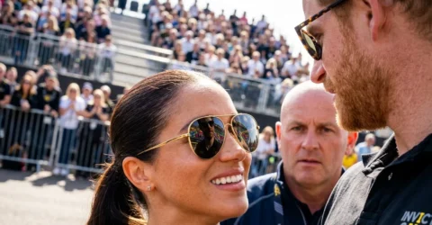 Meghan și Harry pregătesc o dramă de război pentru Netflix. Ducii de Sussex adaptează memoriile unui ofițer.