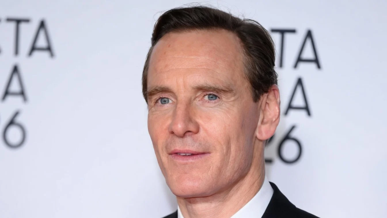 Detaliul scapat din greseala de Michael Fassbender. Problema cu care se confrunta toti parintii