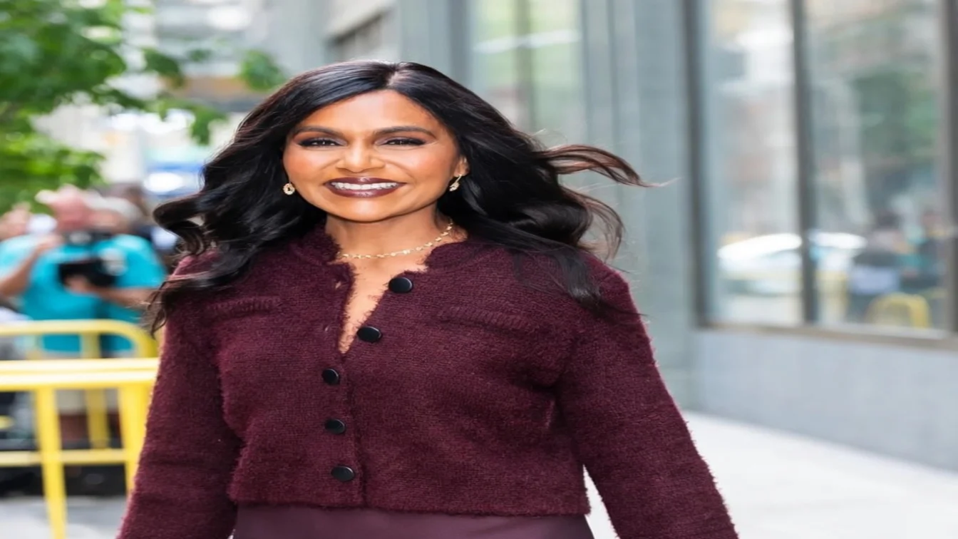 Mindy Kaling shares throwback with fans as she reflects on 40-lb weight loss