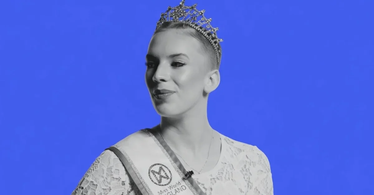 Grace Richardson, prima Miss Anglia gay. Victoria marchează o premieră absolută