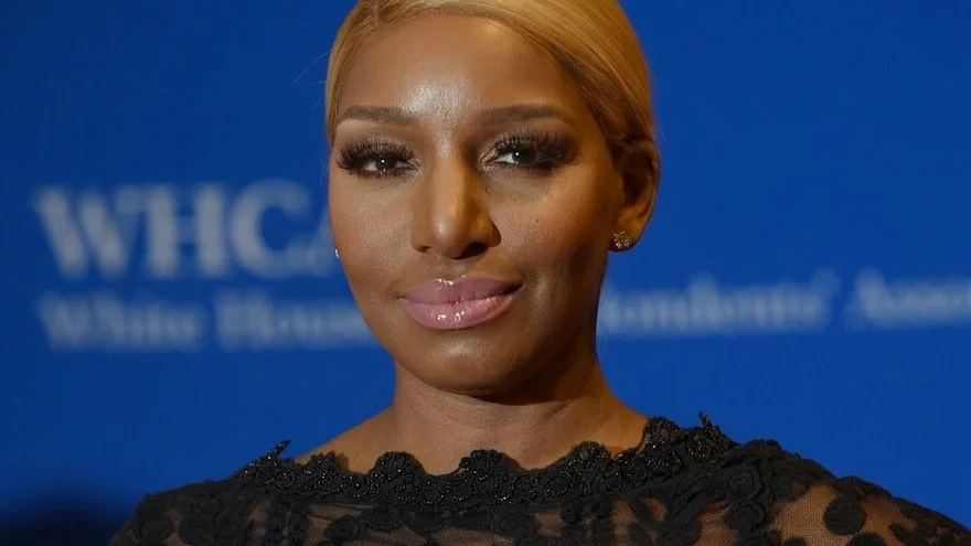 NeNe Leakes poses on the red carpet at the White House Correspondents