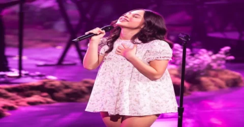 Olivia Rodrigo, în mijlocul unui scandal. Artista a rupt tăcerea despre rochia purtată pe scenă.