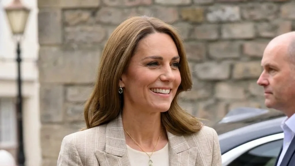 Princess Kate reunites with family after Italy trip