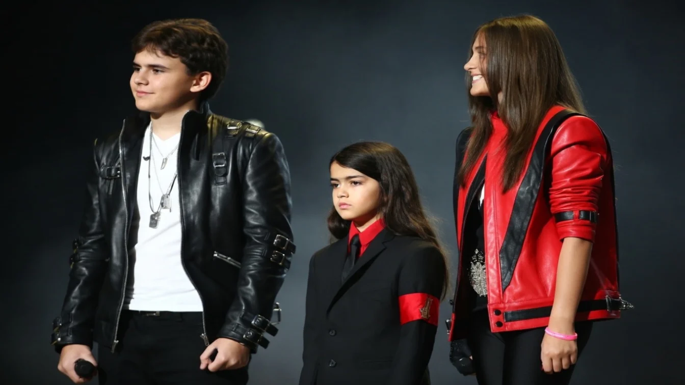 Paris with her siblings Prince and Bigi