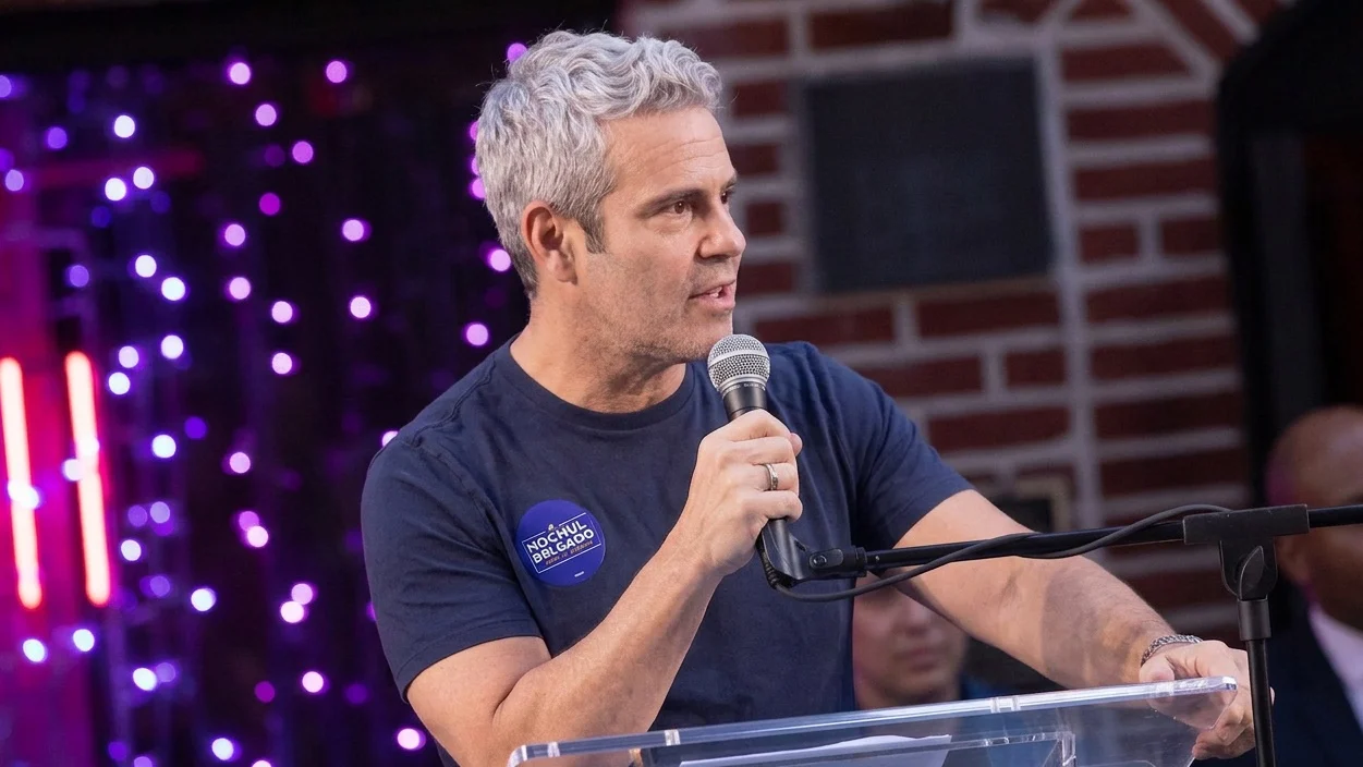 Andy Cohen refuză să filmeze o nouă serie Real Housewives în orașul său natal, St. Louis.
