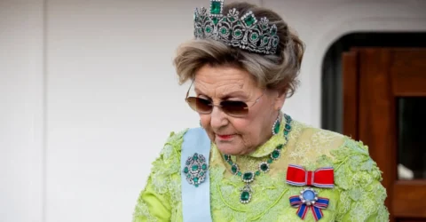 Îngrijorare maximă la palat. Ce se întâmplă chiar acum cu regina în vârstă de 88 de ani