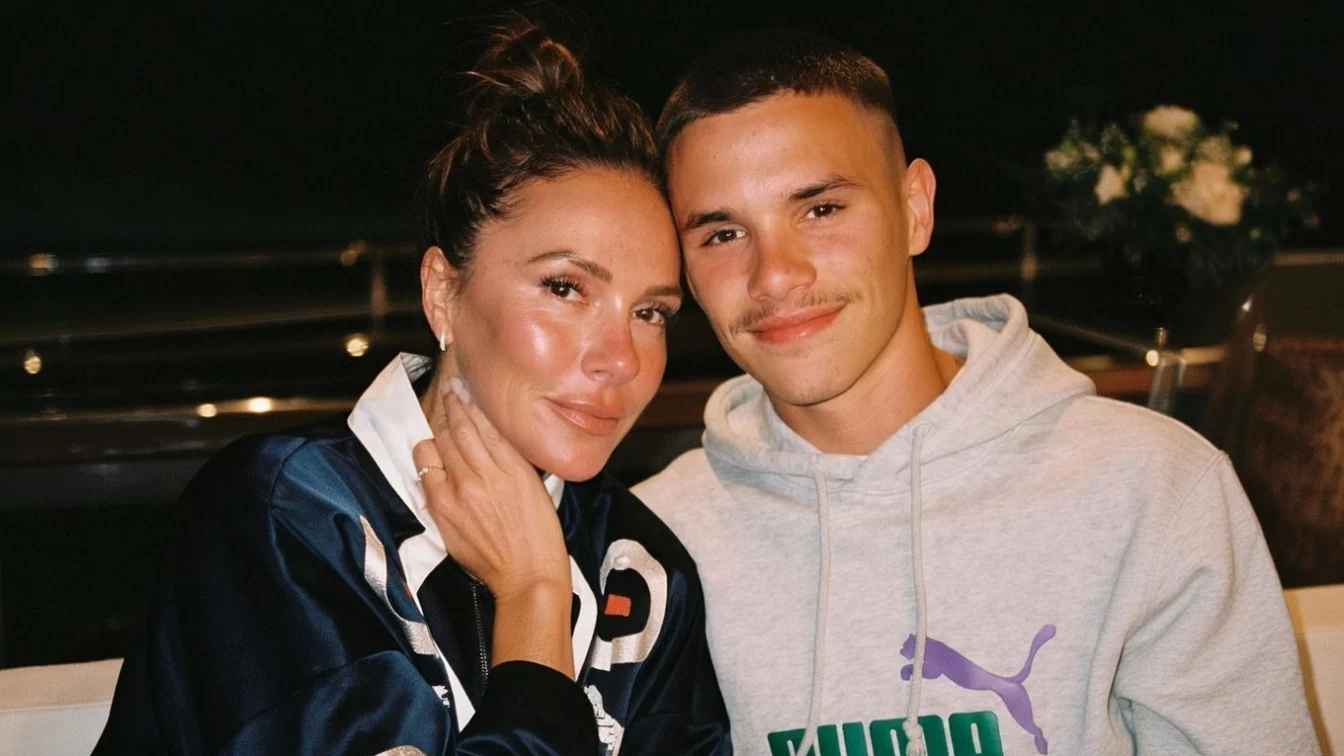 Romeo Beckham, la 23 de ani, lansează propria colecție de modă. Intra este o afacere de familie.
