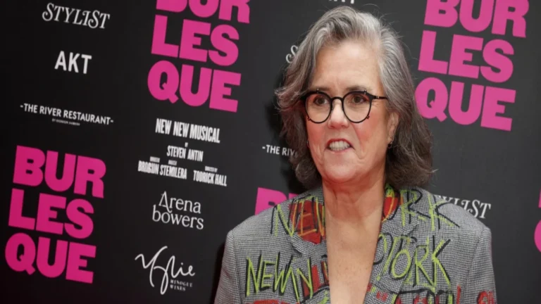 Rosie O’Donnell a renunțat la convingeri. Actrița a suferit un lifting facial la 64 de ani.