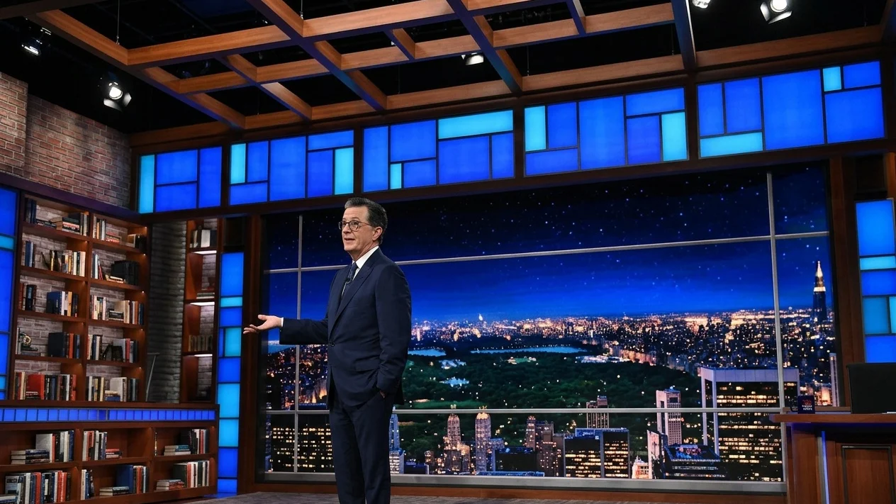 Stephen Colbert și-a încheiat emisiunea. Plecarea sa, o posibilă consecință a criticilor aduse Paramount.