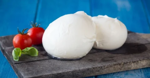 Surpriza uriasa in bucatarie. Cum faci branza italiana din 2 ingrediente