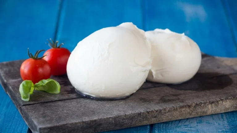 Surpriza uriasa in bucatarie. Cum faci branza italiana din 2 ingrediente