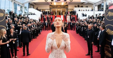 De pe covorul roșu de la Cannes. Cele 5 ținute care schimbă moda în acest an