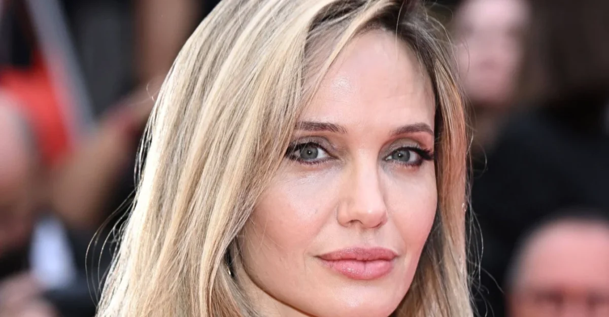 Angelina Jolie, apariție rară alături de fiul ei, Pax. Actrița a jucat pickleball