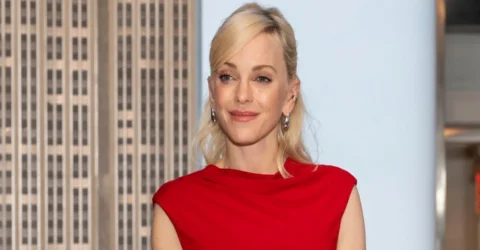 Anna Faris confirmă discuții pentru continuarea filmului „The House Bunny” din 2008. Actrița a dezvăluit detaliile pe covorul roșu.
