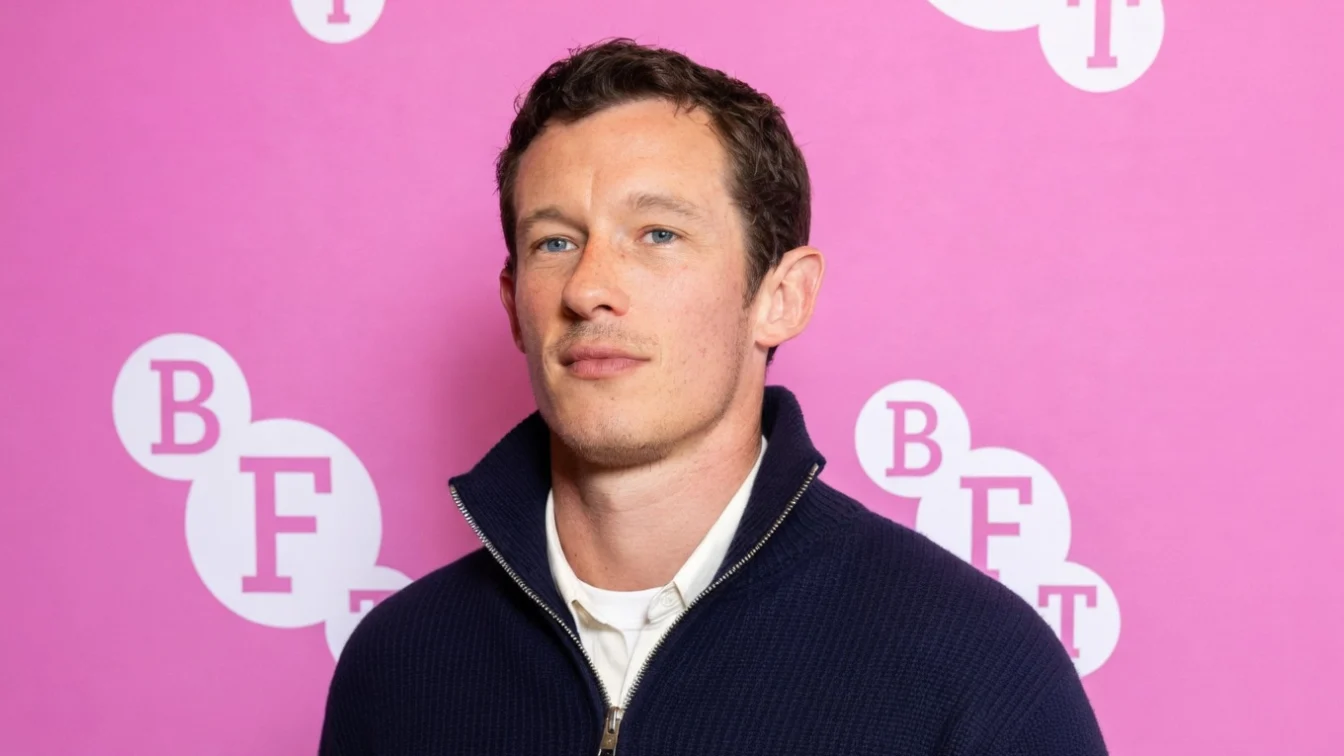 Dua Lipa și Callum Turner s-au căsătorit. Actorul a avut o relație de lungă durată cu Vanessa Kirby.