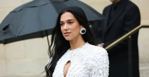 Dua Lipa s-a căsătorit. Artista a ales o ținută atipică pentru nunta secretă.