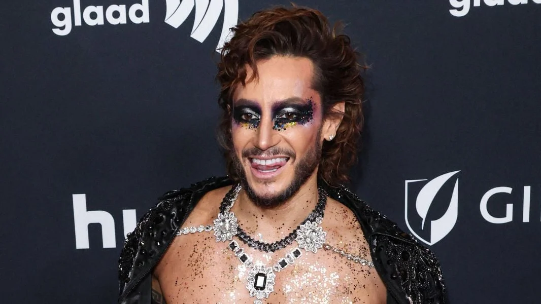 Frankie Grande, fratele Arianei Grande, a impresionat la Premiile Tony. Actorul de 43 de ani a optat pentru o ținută nonconformistă.