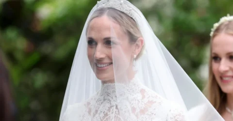 Harriet Sperling, asistentă medicală și mamă singură, intră în familia regală britanică. Stilul său redefinește eleganța.
