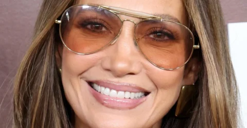 Jennifer Lopez, emoționată la absolvirea liceului fiului ei. Max Muniz se pregătește de facultate.