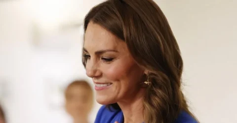 Kate Middleton, vizită emoționantă la un centru oncologic. Ținuta transmite empatie.