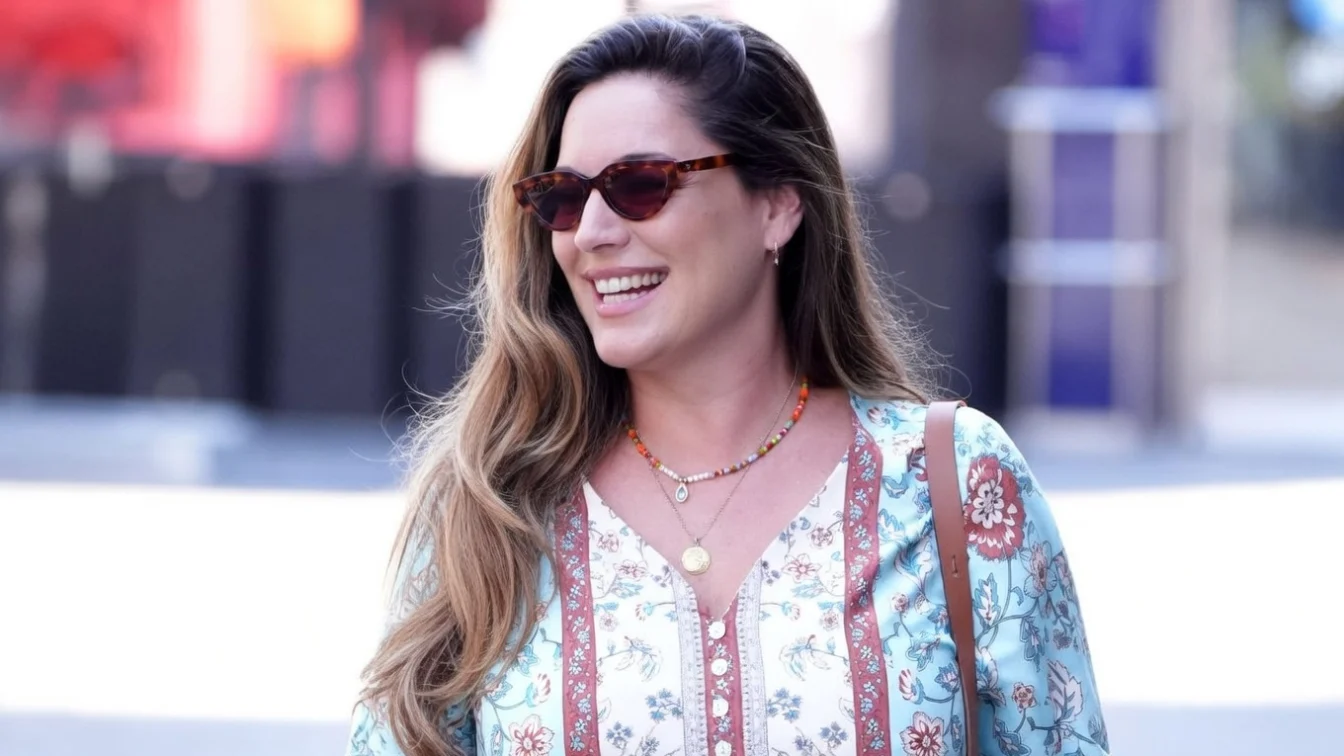 S-a aflat secretul increderii la 46 de ani. Ce rochie superba a purtat Kelly Brook la TV