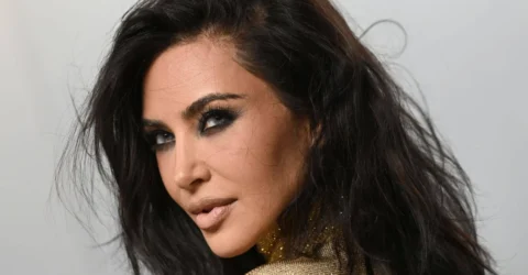 Kim Kardashian, la Monaco. Cum a readus vedeta trendul „Bumster” în atenția publicului.