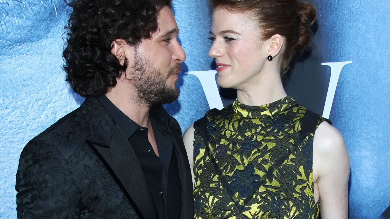 Actorii din Game of Thrones au pierdut legătura. Kit Harington confirmă răcirea relațiilor. - imagine 2