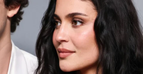 Adevarul incomod despre tinutele perfecte de vacanta. Detaliul observat la rochia purtata de Kylie Jenner