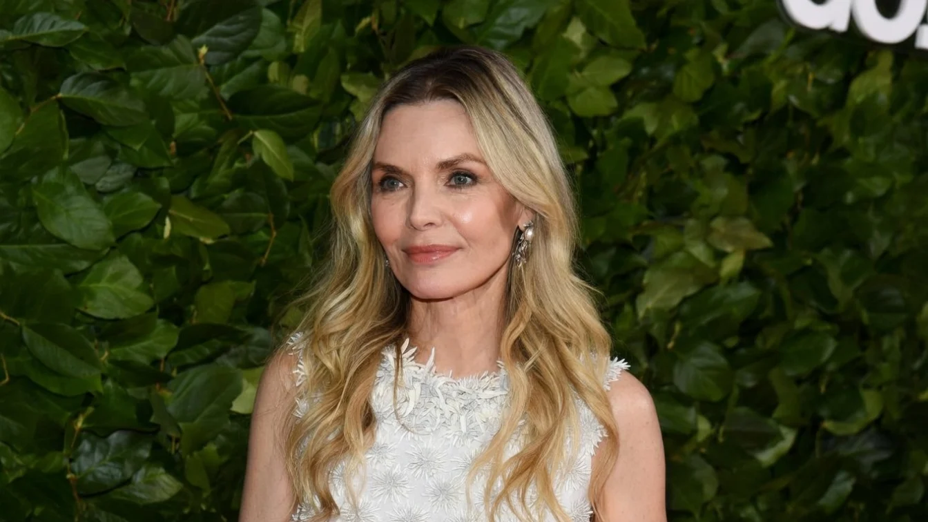 Imaginile care au surprins pe toata lumea. Cum arata Michelle Pfeiffer la 68 de ani