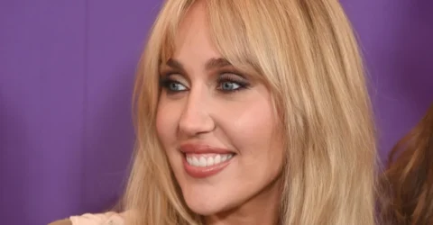 Miley Cyrus, posibilă schimbare de direcție. Performanța albumului recent o determină să regândească viitorul.