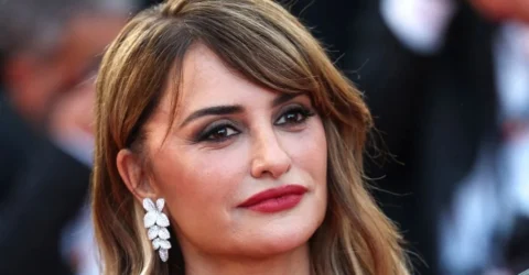 Imaginile care schimba totul despre moda la 50 de ani. Cum a aparut Penelope Cruz