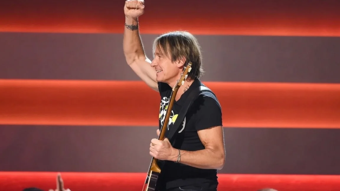 Keith Urban at The 59th Annual CMA Awards held at the Bridgestone Arena