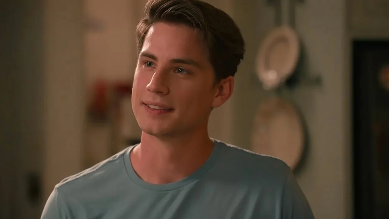 Carson Rowland as Ty in Sweet Magnolias