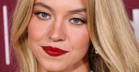 Sydney Sweeney, aparitie spectaculoasa în roz. Actrita impresioneaza cu increderea în sine.