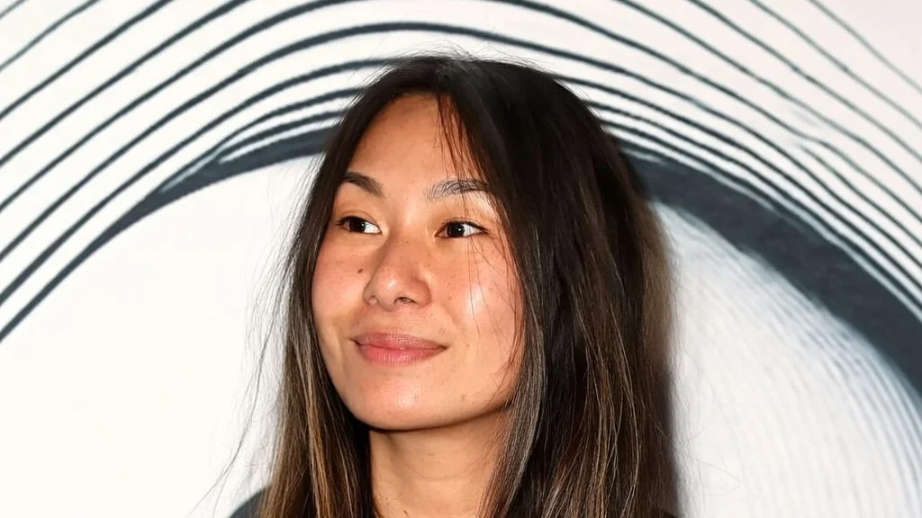 Meet the world's youngest self-made billionaire who dethroned Taylor Swift