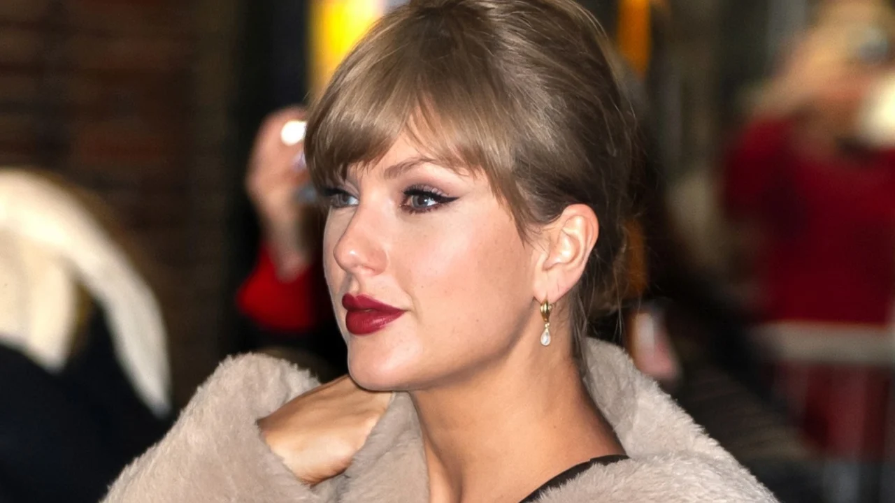 Taylor Swift lansează o piesă originală pentru coloana sonoră Toy Story 5. Melodia apare pe 5 iunie.
