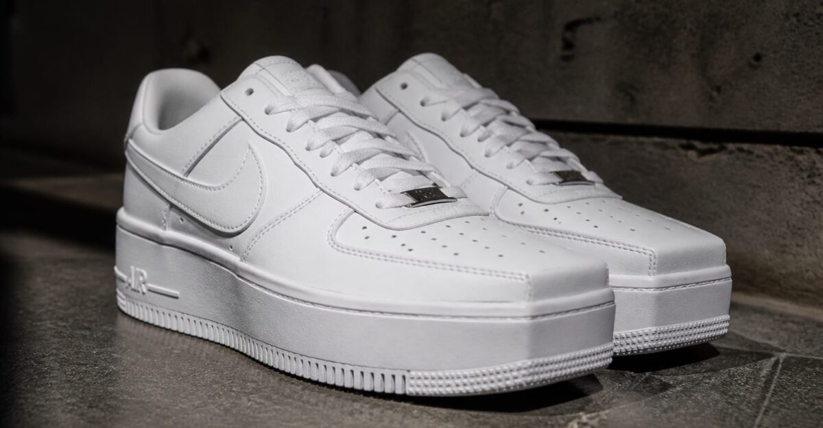 Nike a lansat un Air Force 1 cu vârf pătrat, o schimbare majoră. Ce înseamnă pentru stilul tău din 2027?