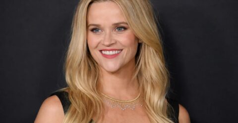 50 de ani și un nou început pentru Reese Witherspoon. A debutat pe covorul roșu cu Oliver Haarmann și fiul ei