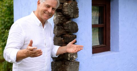 Alexandre Eram a salvat cinci case vechi din lemn în Porumbacu de Sus