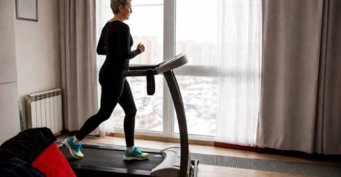 Când slăbești, nu vrei să pierzi și mușchi. HIIT pare să ajute tocmai aici, mai ales odată cu vârsta