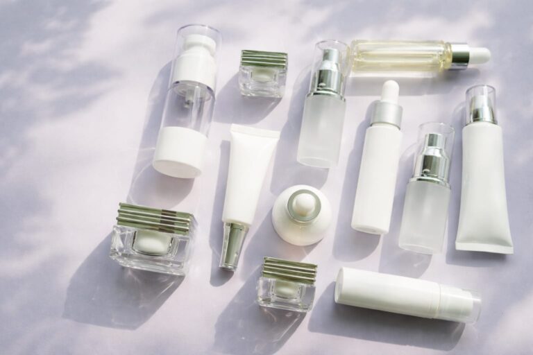 15.300 de căutări lunare pentru un ingredient derivat din mușețel. De ce azulena atrage acum atenția în K-beauty