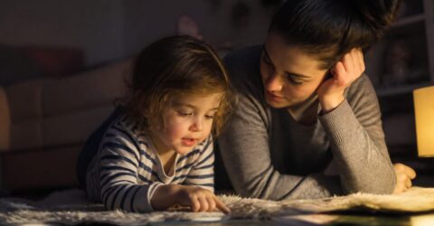10 minute autentice pe zi pot apropia copilul de tine. Cum alegi momentul care contează