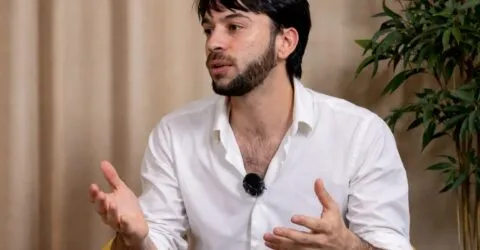 Povestea lui David Pușcaș pune în joc mai mult decât o notă, șansa reală la studii și independență