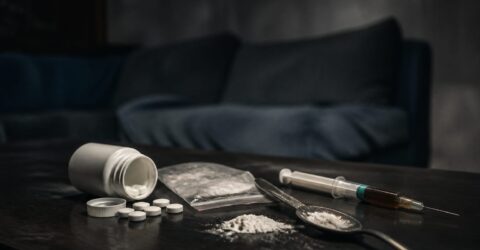 De ce ajunge cineva să ceară ajutor după 11 ani. Rușinea din jurul dependenței poate întârzia tratamentul