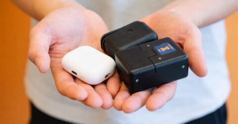Ce încape într-o cutie de AirPods și poate măsura biomarkeri de cancer sau HIV acasă