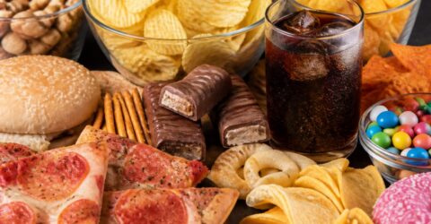 Adolescentul orb la 17 ani după o dietă de junk food