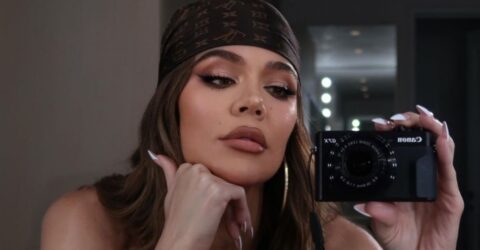 Khloe Kardashian a lansat parfumul XO BLUE în Europa. Imaginea cu rochia udă a făcut turul Instagramului